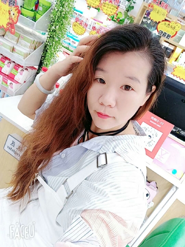 幸福的第一张照片--成都中老年相亲网