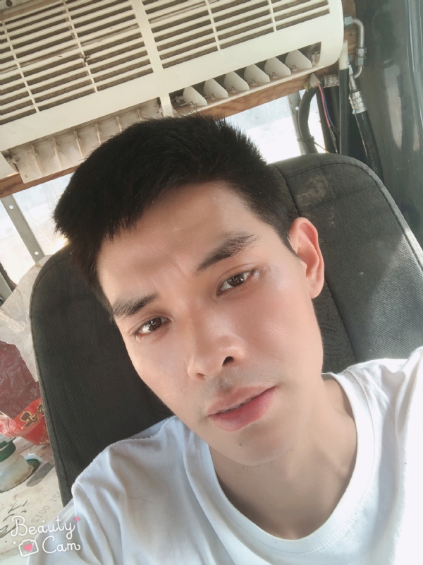 小董的第一张照片--成都中老年相亲网