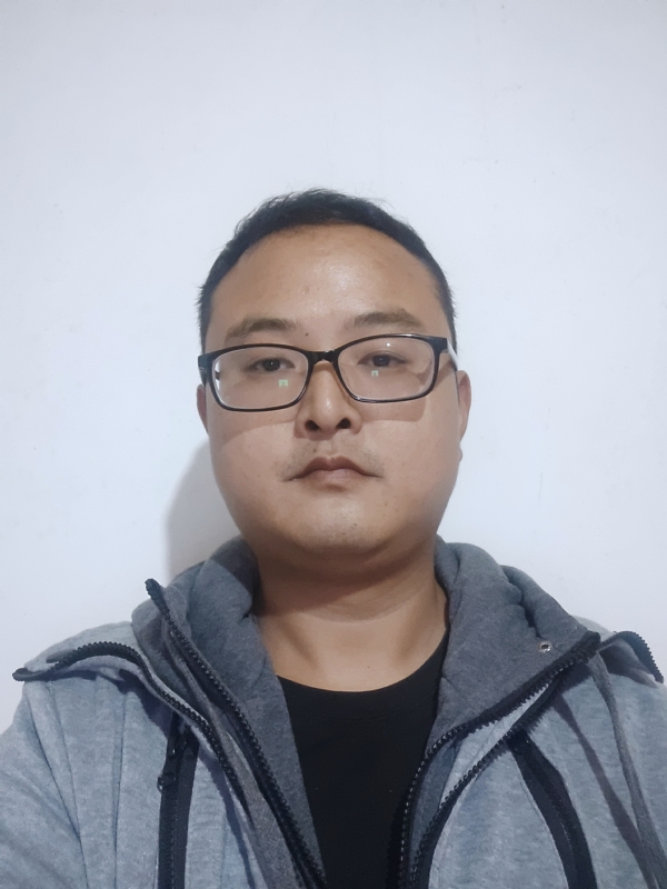 爱在一瞬间的第一张照片--成都中老年相亲网