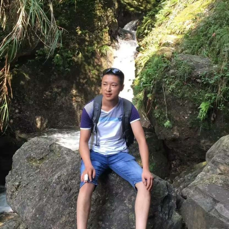 人杰地也灵的第一张照片--成都中老年相亲网