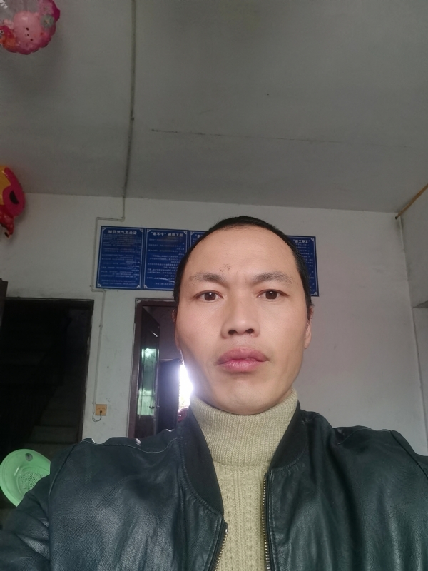 陈前的第一张照片--成都中老年相亲网