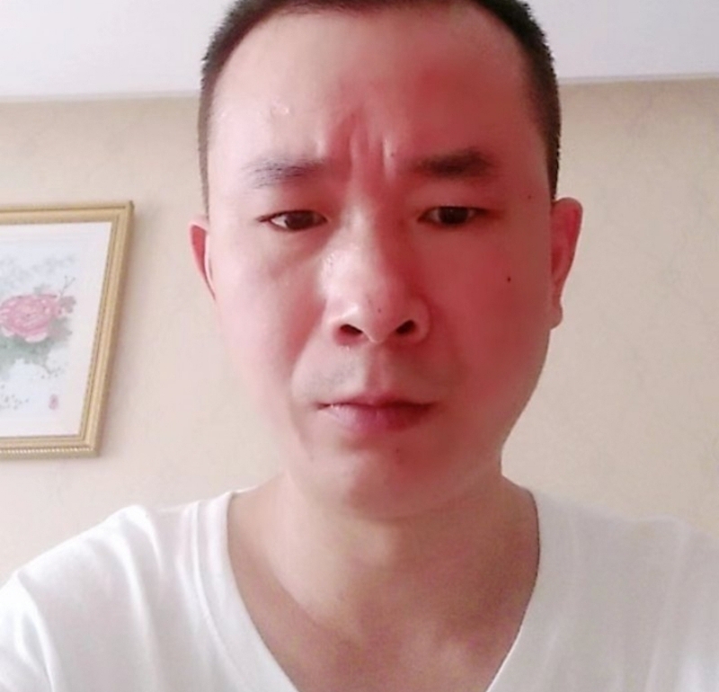 自由飞翔的第一张照片--成都中老年相亲网