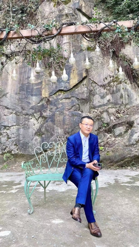 dikson的第一张照片--成都中老年相亲网